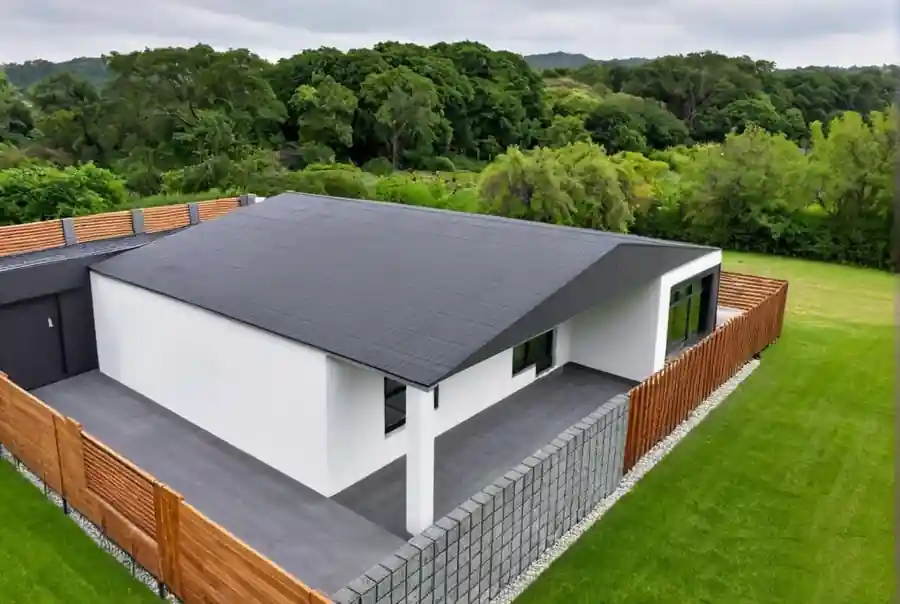 Casa parter cu garaj – proiect casa moderna 100 mp cu garaj integrat